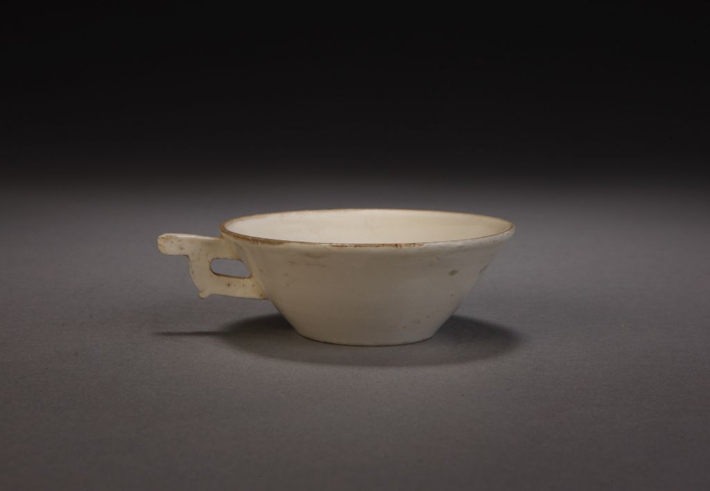 图片[1]-Dingyao white glaze single-handle cup-China Archive